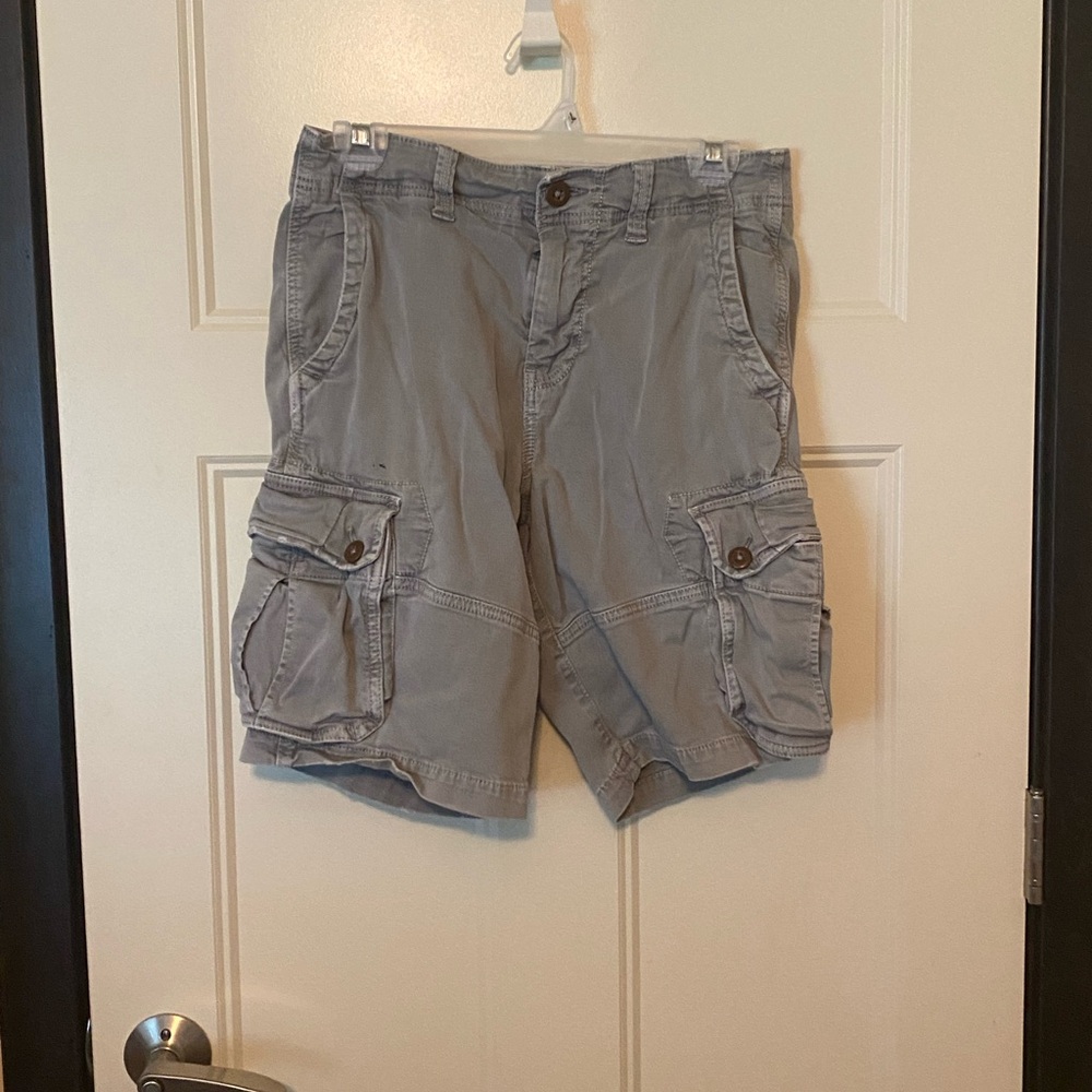 Men’s American Eagle 9” Extreme Flex Classic Cargo Shorts Gray 28